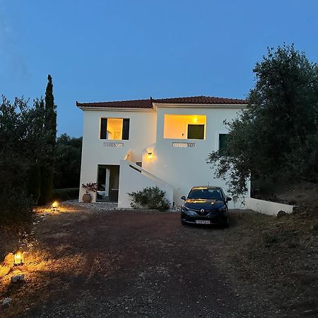 Kyparissia De Wandelboom Villa Vrises  Buitenkant foto