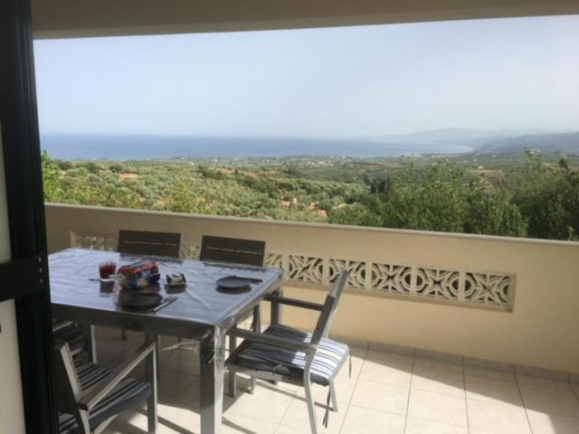 Kyparissia De Wandelboom Villa Vrises  Buitenkant foto