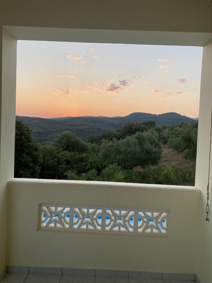 Kyparissia De Wandelboom Villa Vrises  Buitenkant foto