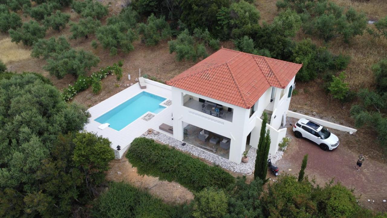 Kyparissia De Wandelboom Villa Vrises  Buitenkant foto